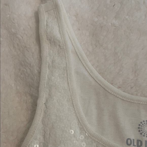 ✨ 3 for $20 Bundle Deal ✨ Old Navy Cream Sequin Tank Top - Picture 5 of 5